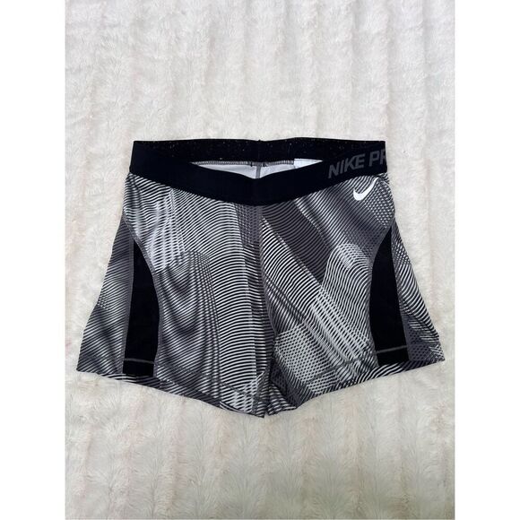 Nike Pro Thin Striped Black/White Shorts size Large - Picture 1 of 3